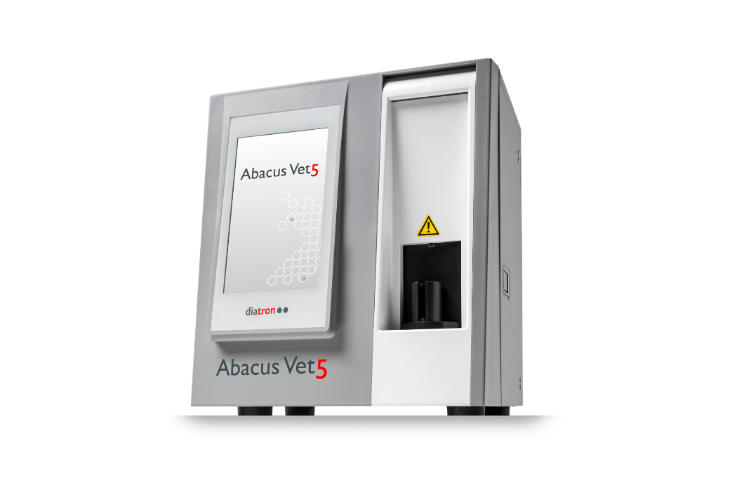 Analyzer Abacus Vet5 for animal healthcare by Diatron