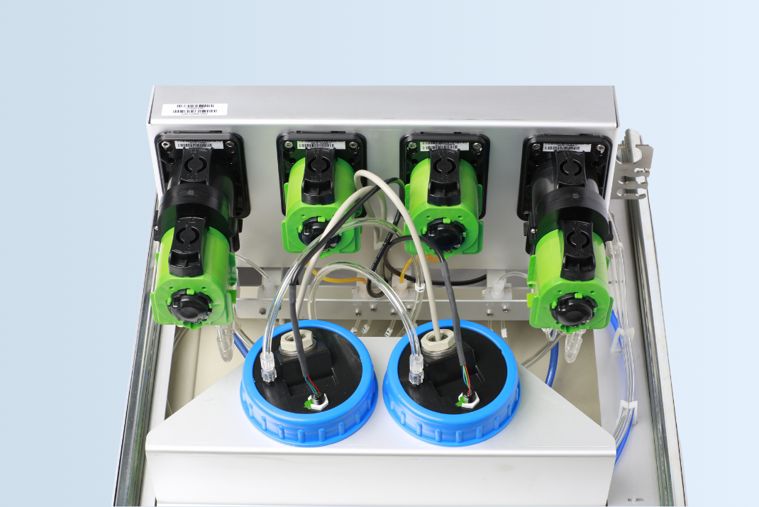 Reagent Bottle & Docking Station by STRATEC