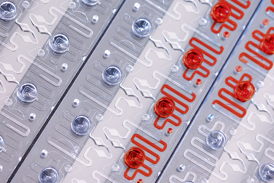 Close-up of the cutting-edge technology implemented in the consumables at STRATEC